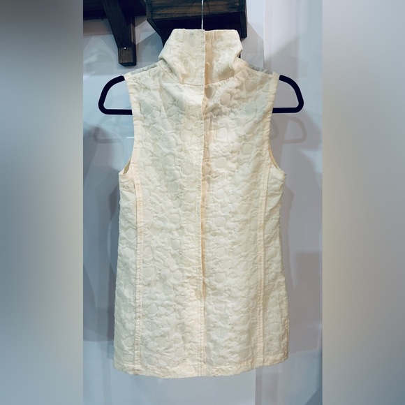 NWT Marni 3D Floral Turtleneck Sleeveless Top Pale Yellow IT 40 (US 4) - Picture 9 of 14